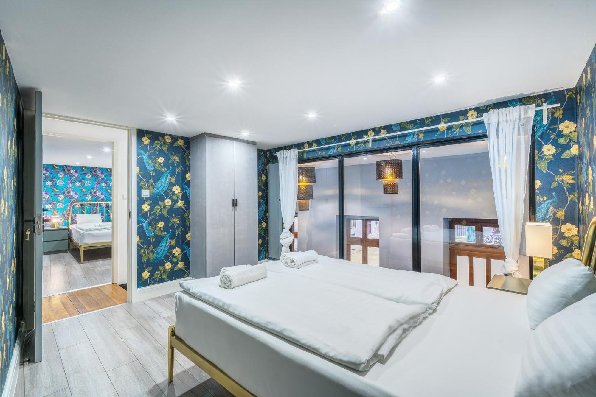 Azure Oasis In The Heart Of The City Budapešť Exteriér fotografie